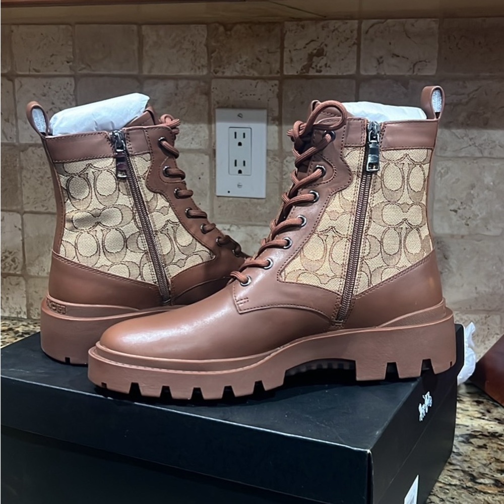 *BRAND NEW* coach lace up boots size 10 - Picture 3 of 6